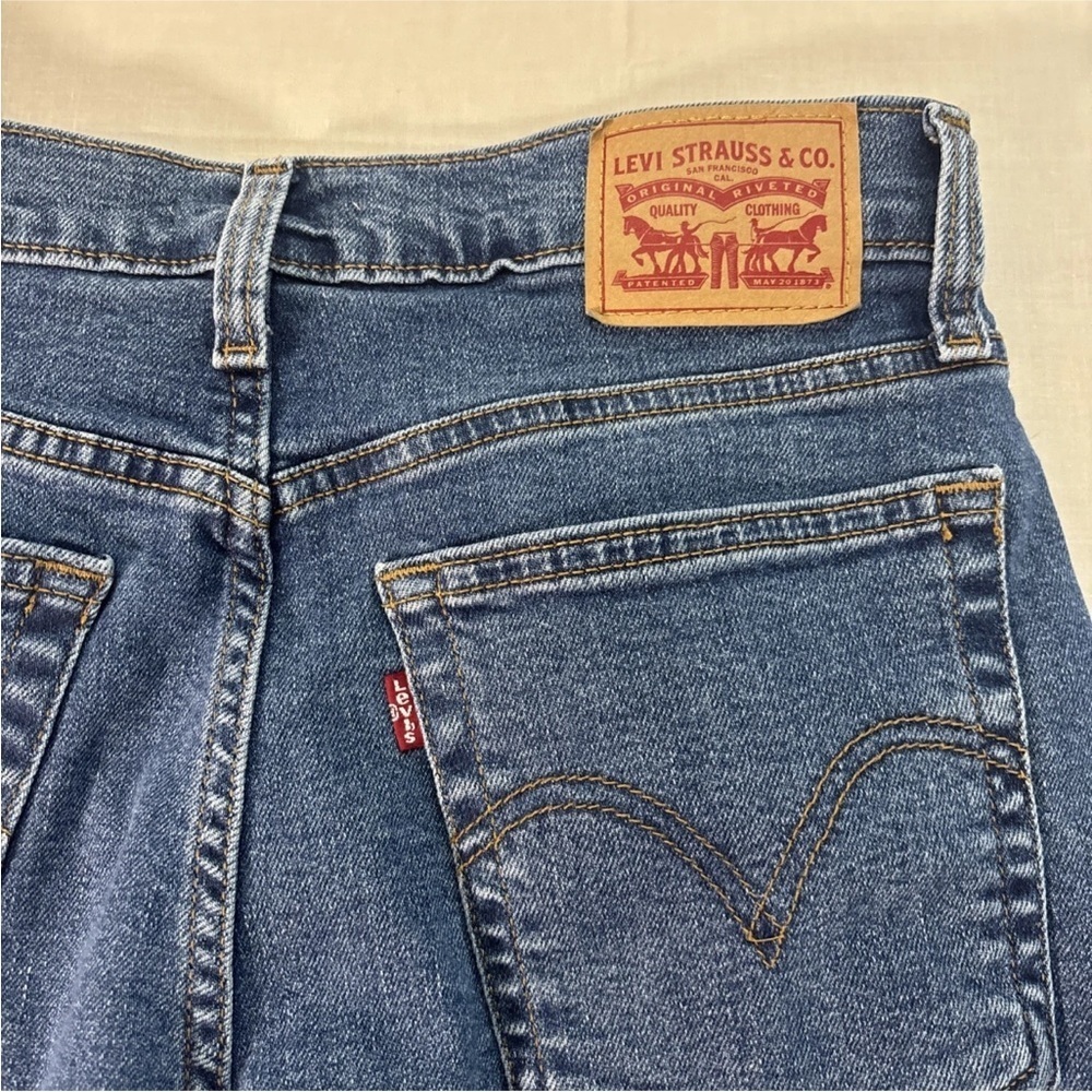Levi’s Jeans Womens 30 Blue Wedgie Straight High Rise Denim Medium Wash - Picture 8 of 11